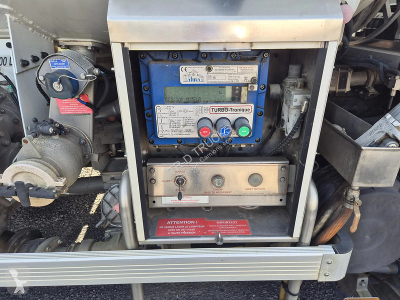 شاحنة Renault 270 FUEL / CARBURANT 13000L - 4...