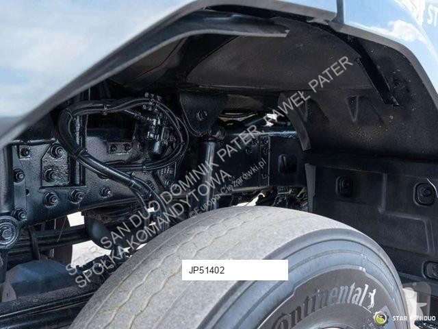 Ciężarówka Mercedes 1833 4x4 chassis frame camper