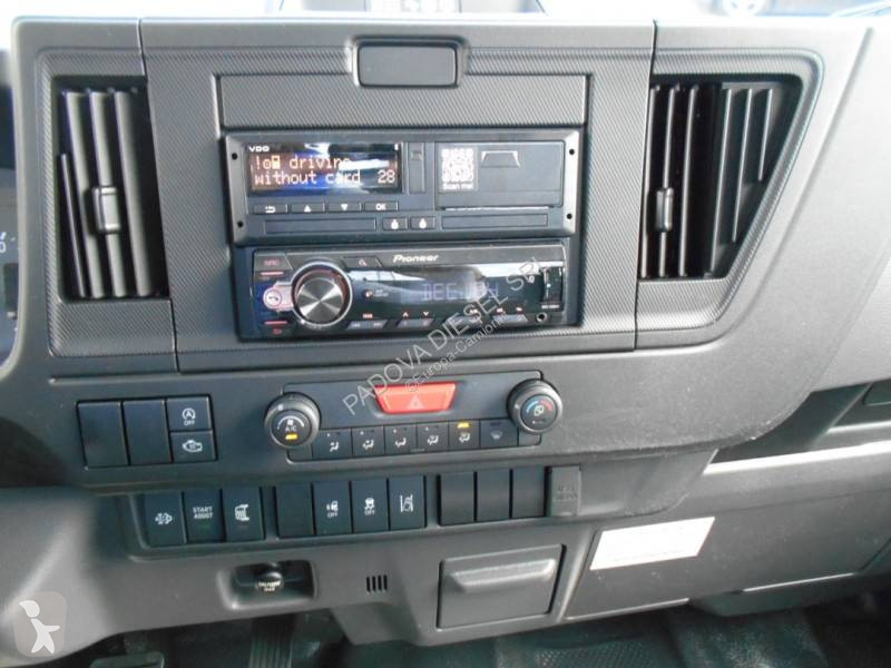 Грузовик Isuzu