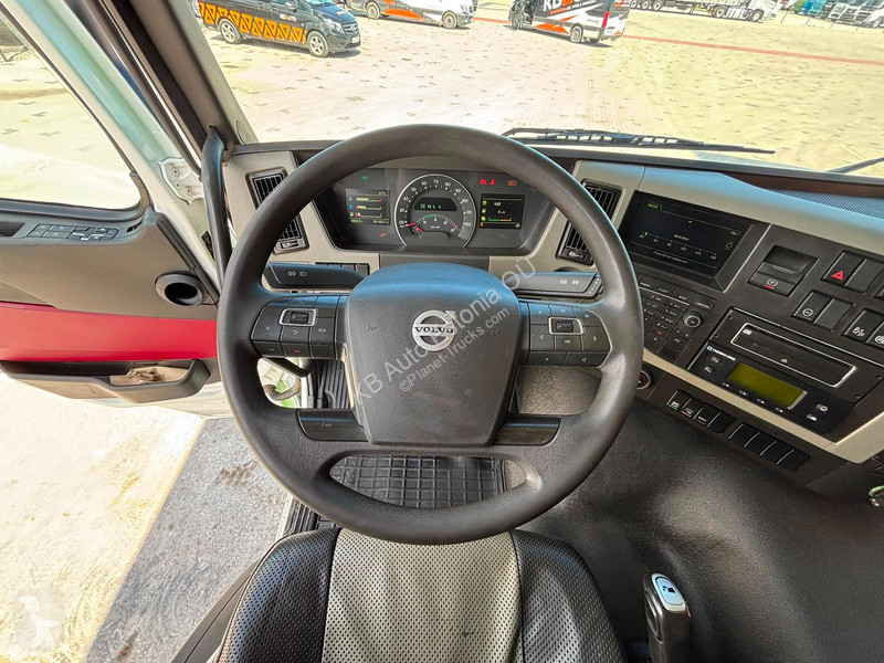 Camion Volvo 450 6x2*4 THERMOKING T-800R / BOX...