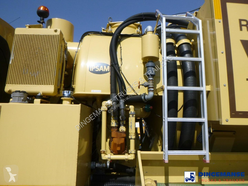 شاحنة Renault D 26 Wide 6x2 vacuum tank 11 m3