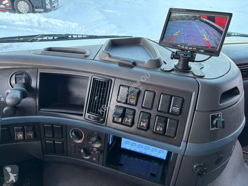 شاحنة Volvo FM 300 6x6 FOR SALE AS CHASSIS / OY...