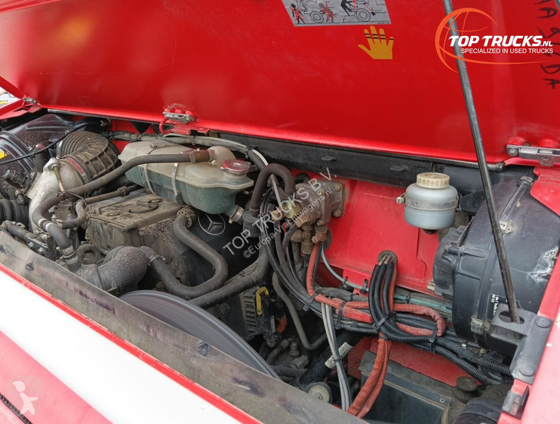 شاحنة Mercedes U 5000 4x4 - (type 437.4) 3,900...