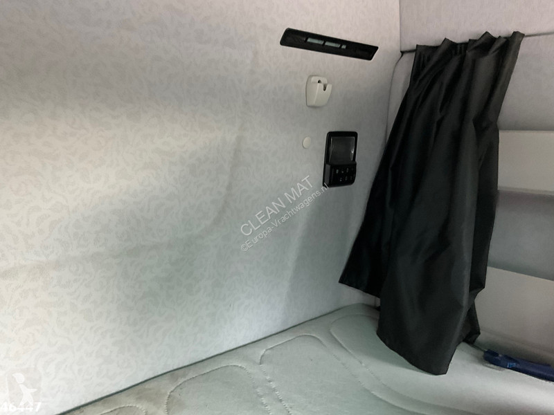 Camion Mercedes 3251 8x4 Euro 6 HIab 28...