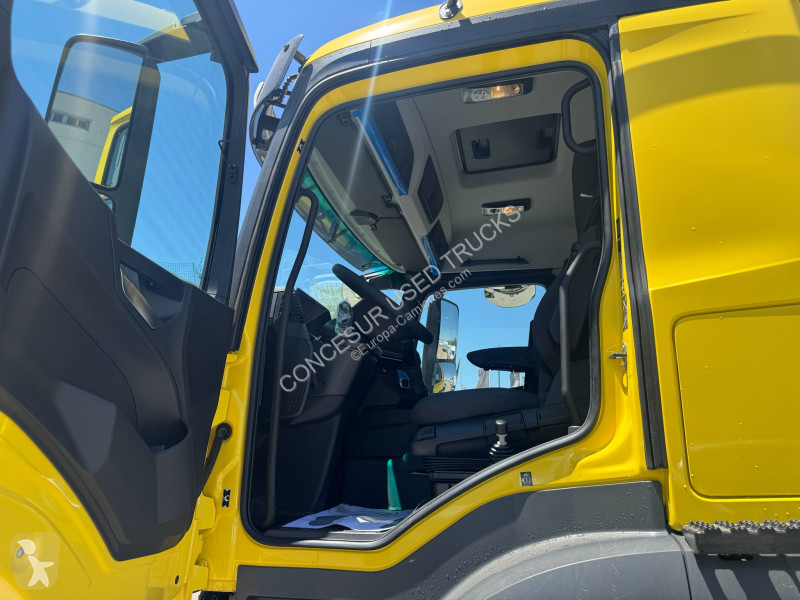 شاحنة Mercedes  3340 K 6X4