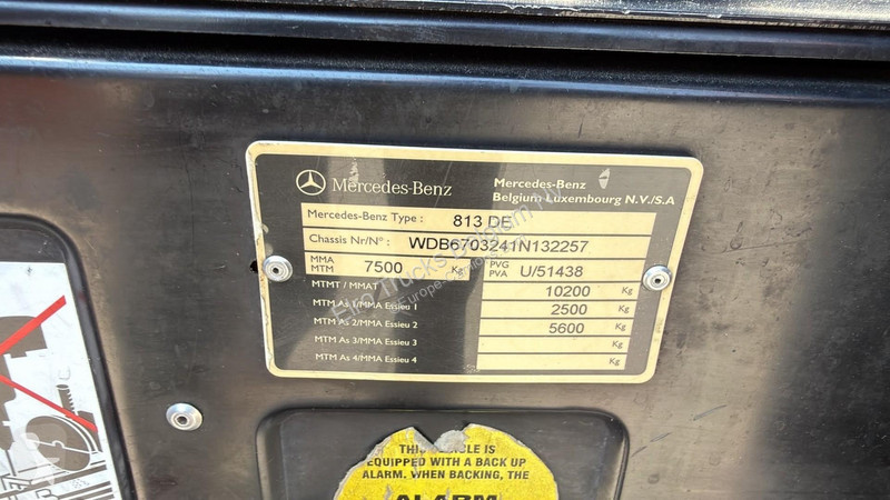 شاحنة Mercedes 813 D (EX COMMUNAL / BE TRUCK /...