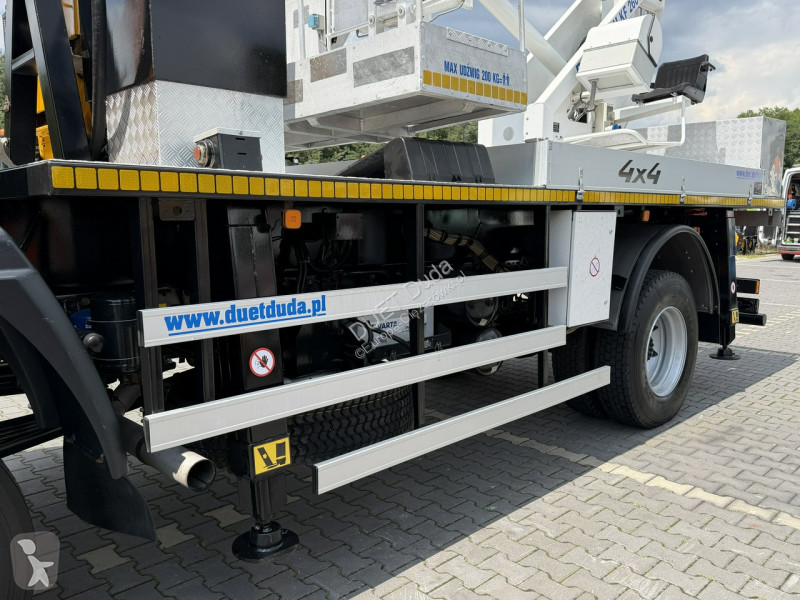 Camion MAN LE 14.220B 4x4 Zwyżka Bizzocchi KF...