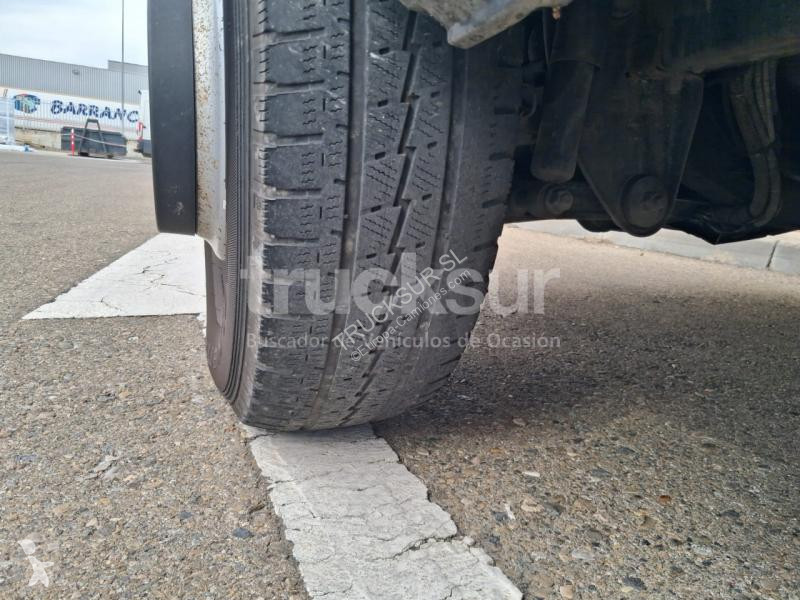 شاحنة Iveco  70C18 ISOTERMO