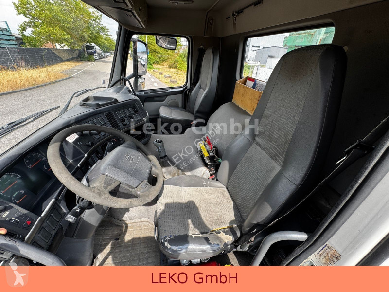 Lastbil Volvo 380  8x4 Abrollkipper