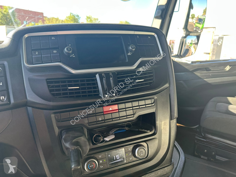 Camión Iveco S-Way AS440STP