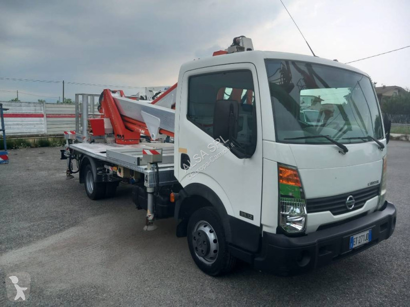 Camion Multitel MX 235