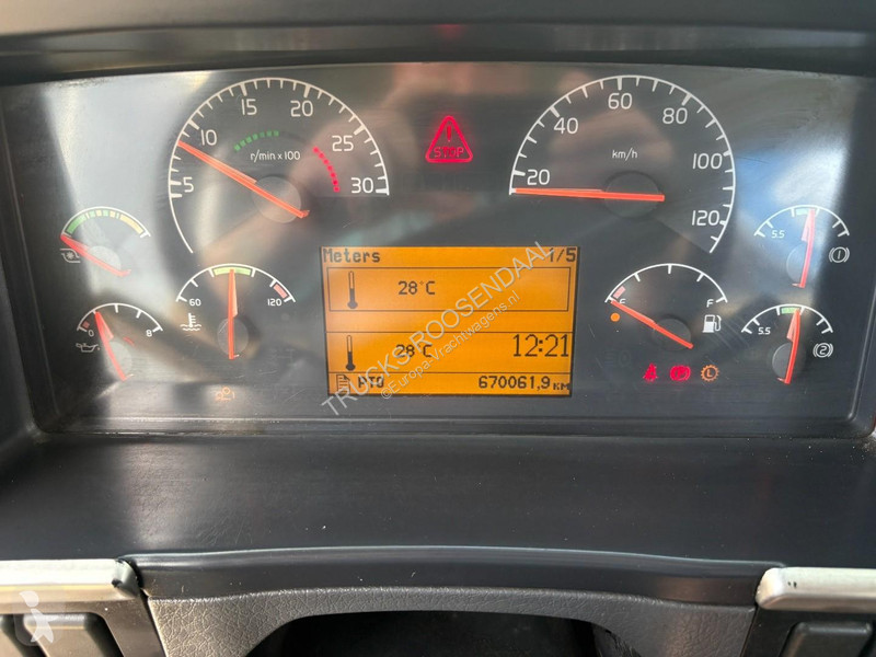 شاحنة Volvo 12380 + HMF 2220 K5 + 8X4 STEERING...