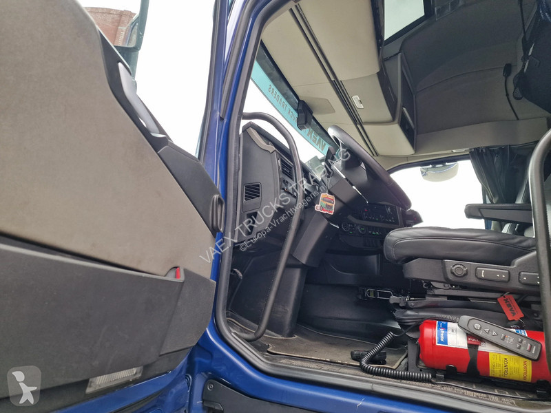 شاحنة Volvo 13460 6X2 - full air - WB600 -...