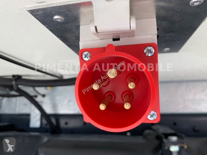 شاحنة Iveco 70C18H TK -20°C THERMOKING KLIMA...