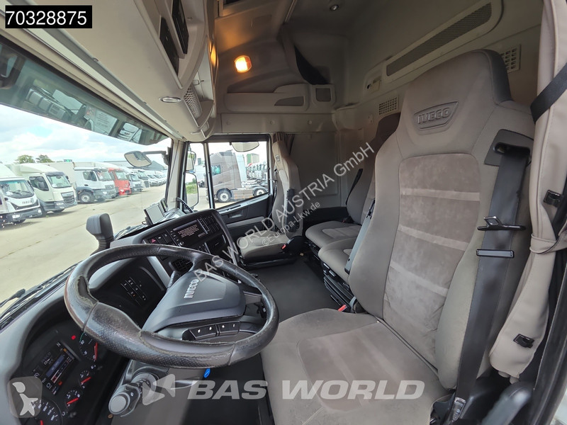 شاحنة Iveco 420 4X2 18t Driving School Manual...