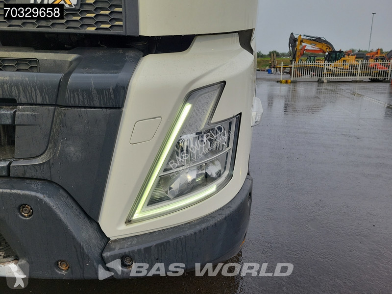 شاحنة Volvo 460 8X4 Full Steel Big-Axle 20m3...