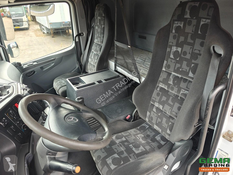 Mercedes 1528 4x2 Sleeper Cab Euro4 -...
