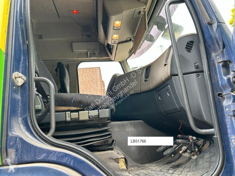 شاحنة Renault 330 DXI