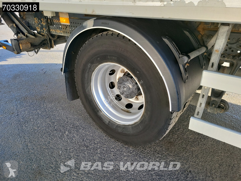 شاحنة Mercedes 1827 4X2 18tonner 2000kg...