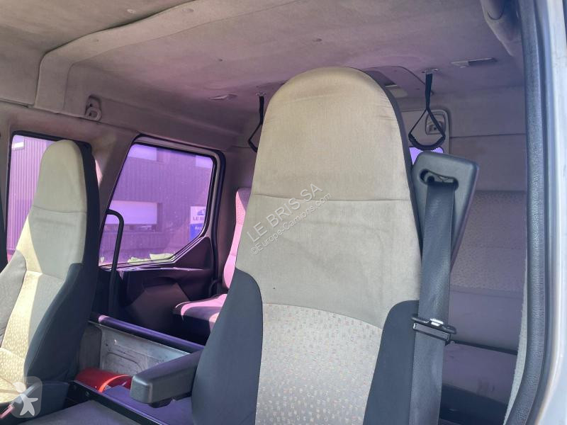 شاحنة Renault  MIDLUM 220