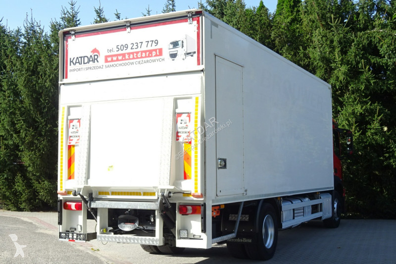 Kamion Mercedes 1833 Euro6 sypialna klima...