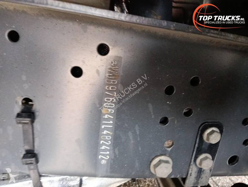 شاحنة Mercedes ATEGO 1329 2,000 ltr water -...