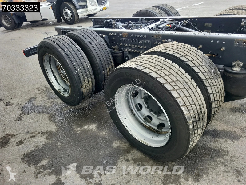 Camion Volvo 460  6X2 chassis Full Air...