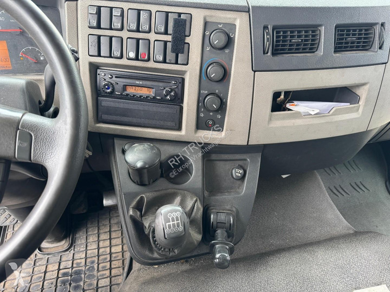 Camion Volvo 240 4X2 + DHOLLANDIA DHLSU11 LIFT...
