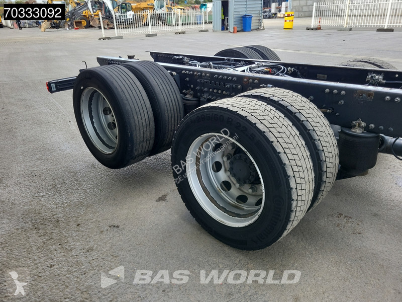 Camion Volvo 460  6X2 chassis Full Air...