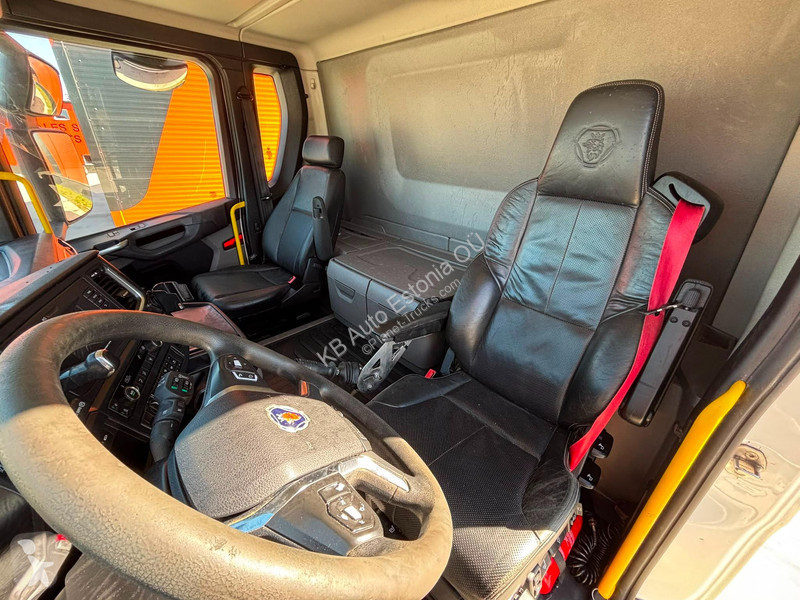 Vrachtwagen Scania R 580 8x4 RETARDER / BOX...