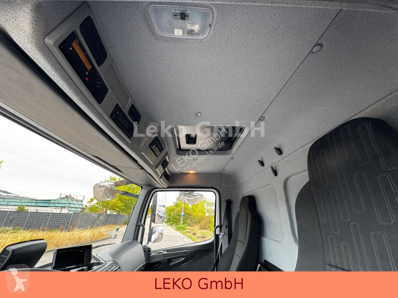 Camion Mercedes 1318 Mit Thermoking T-1000R