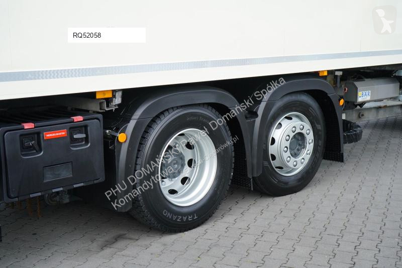 Vrachtwagen Mercedes / TANDEM