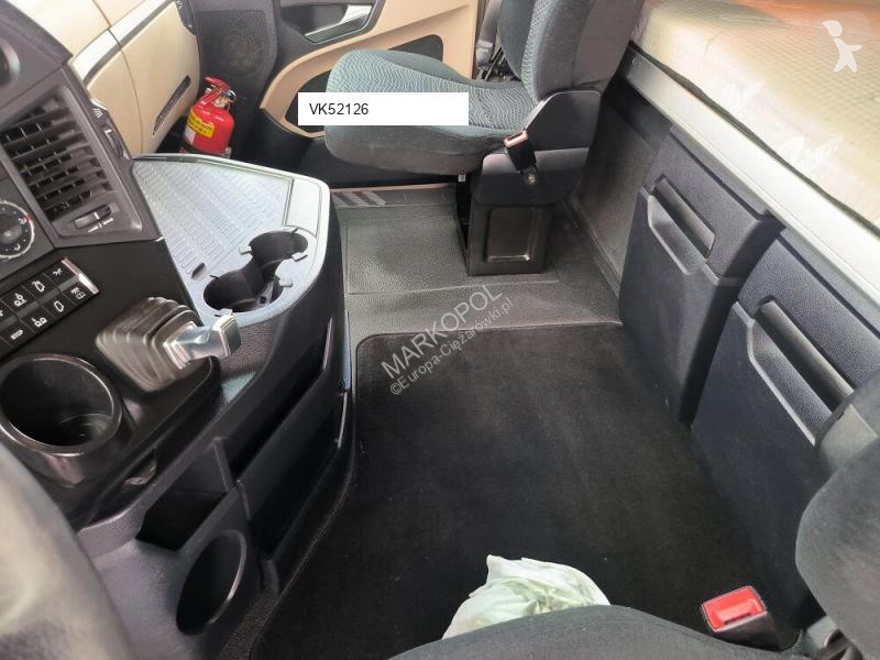 Camion Mercedes TANDEM/ PRZEJAZDOWA/ NOWE PLANDEKI