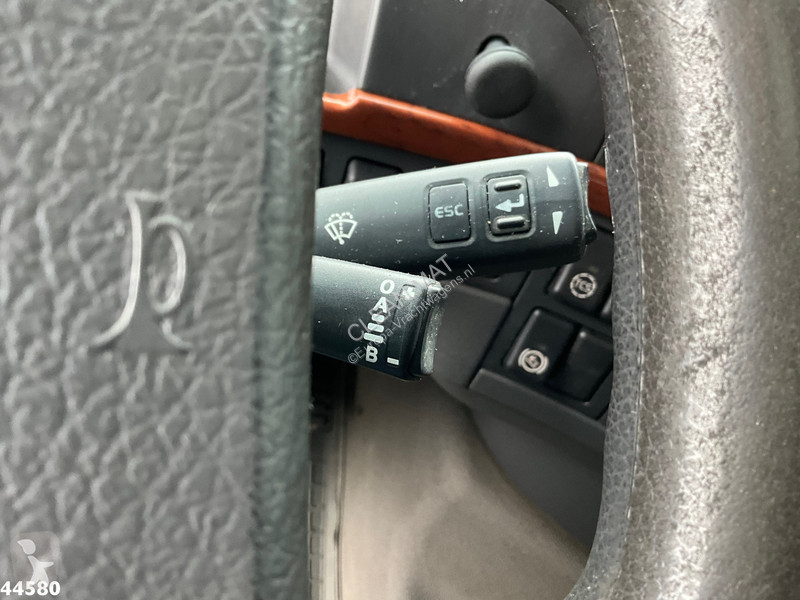 Camión Volvo 520 8x4 Euro 5 Hiab 24 Tonmeter...