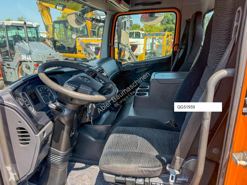 Vrachtwagen Mercedes 1530