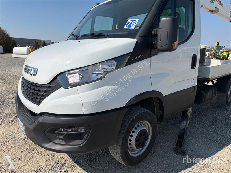 Camion Iveco 19-8,5 HQ 19 m on Iveco 35-140...