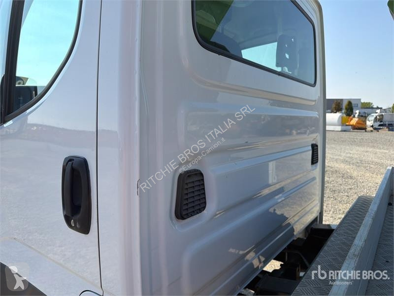 Camion Iveco 19-8,5 HQ 19 m on Iveco 35-140...
