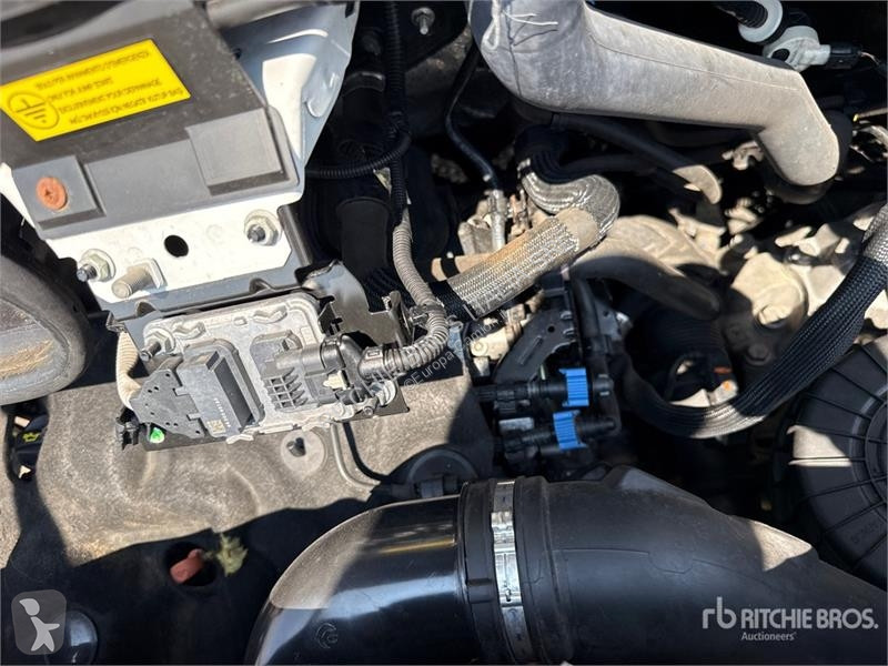 Camión Opel 2.2 103 KW KA L4H2 Van Truck