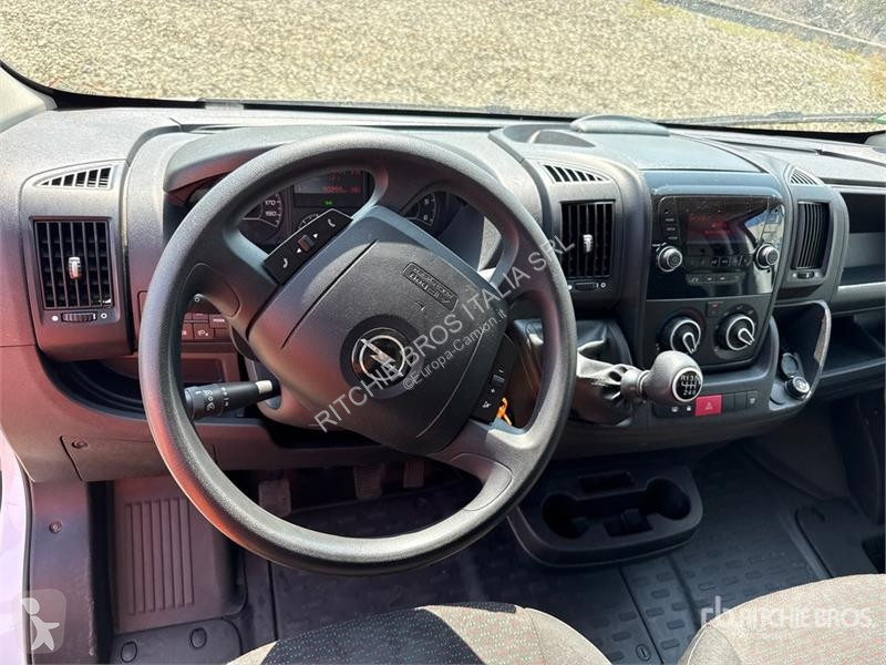 Camión Opel 2.2 103 KW KA L4H2 Van Truck
