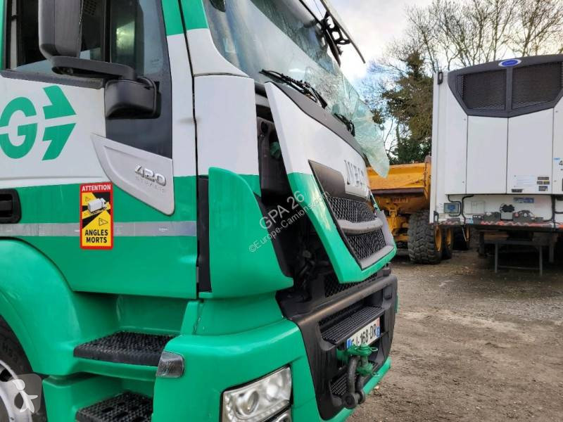 Kamion Iveco 260 S 42