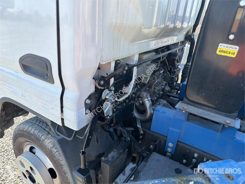 Mitsubishi Fuso truck