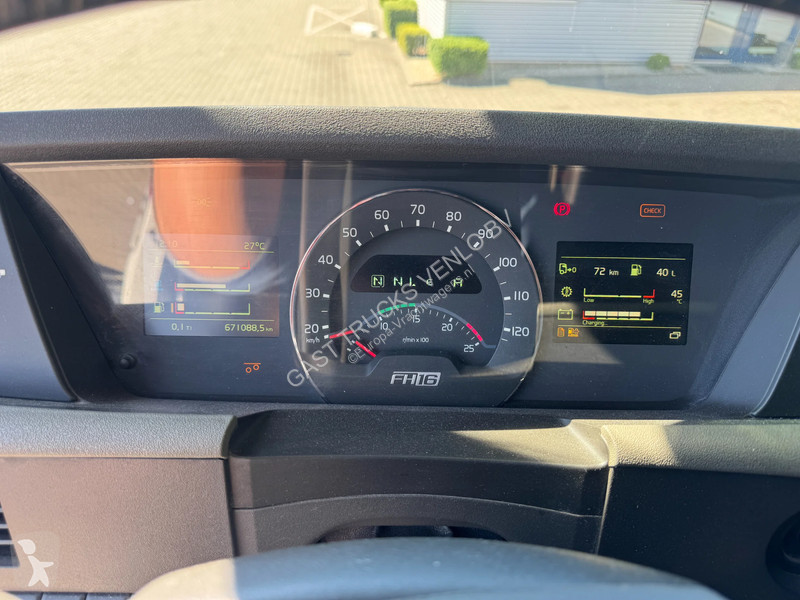 Camión Volvo 16750 6x2 Retarder Globetrotter WB...