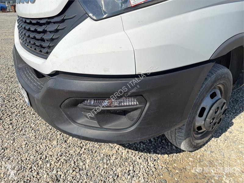 Furgoneta Iveco