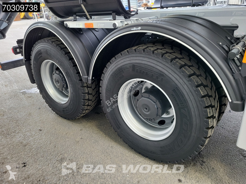 Camión Mercedes 4142 8X4 NEW! 12m3 Stetter...