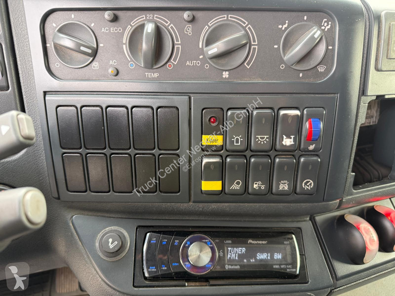 MAN TGM  13.240 4x4 3-S-Kipper Palfinger Kran...