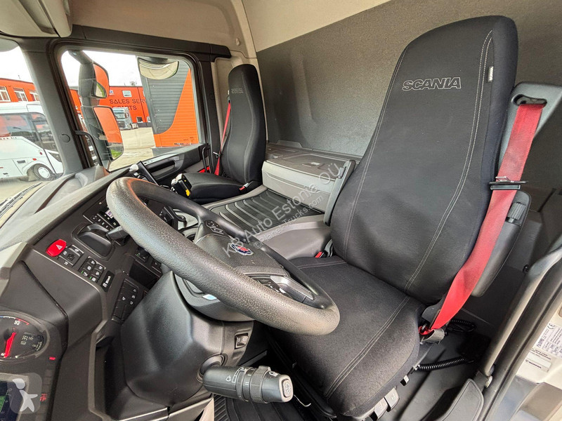Camión Scania P 500 6x2*4 9 TON FRONT AXE /...