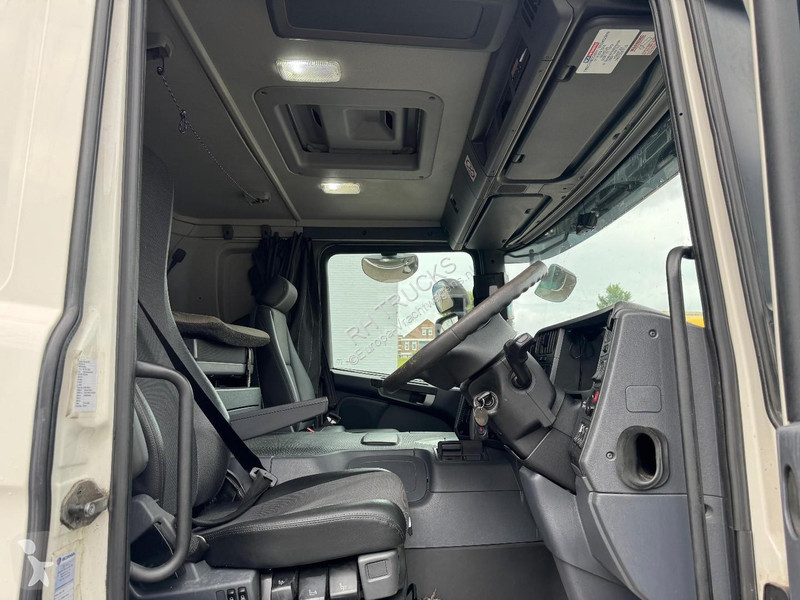 Camión Scania P410 RHD 6X2 EURO 6 + HUNWICK 3...