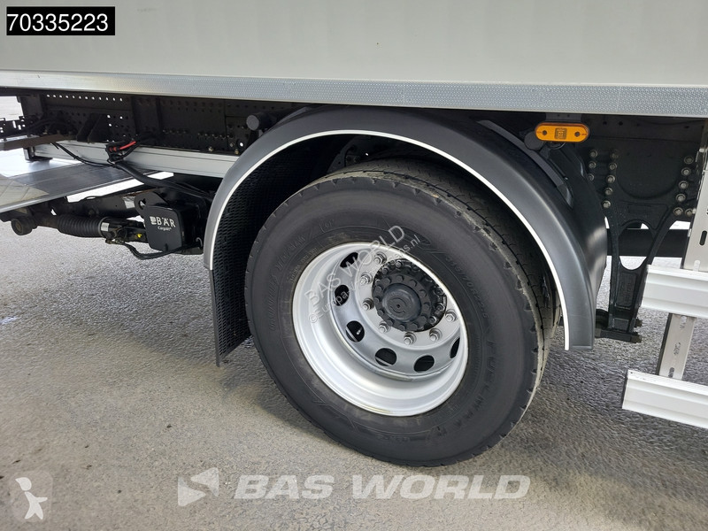 Camión Iveco 180E320 4X2 18tonner Carrier Supra...