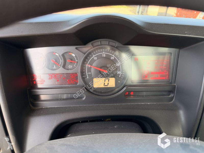 Kamion Renault  D WIDE 250
