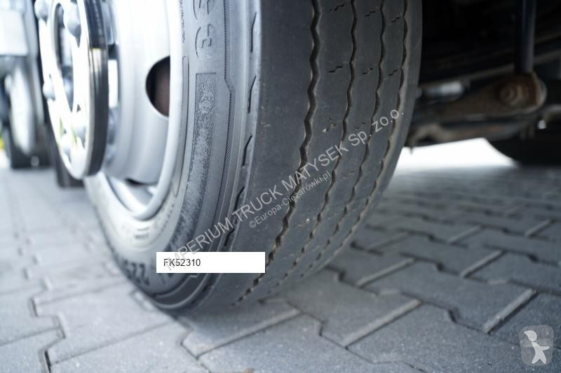 Camión Iveco EUROCARGO  / 4x2 / CHŁODNIA 5,8 M...